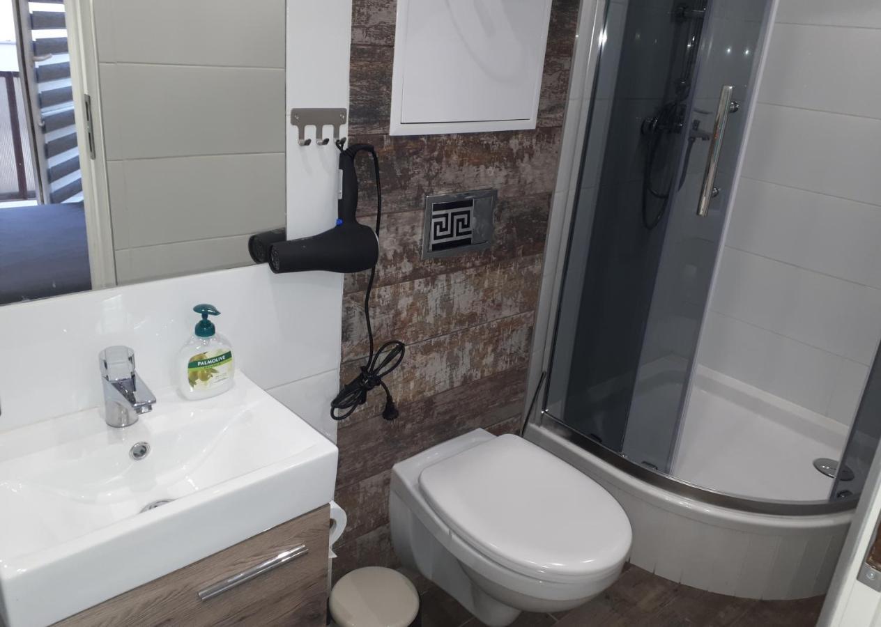 Apartamenty Centrum Mala Dwojeczka Blekitna Panoramiczna Balkonem Promenada Kielce Ngoại thất bức ảnh