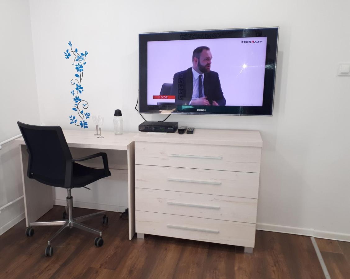 Apartamenty Centrum Mala Dwojeczka Blekitna Panoramiczna Balkonem Promenada Kielce Ngoại thất bức ảnh